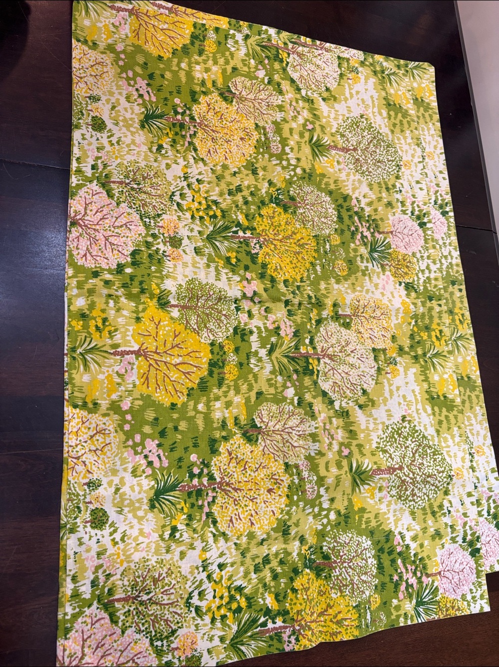 Lively Green & Yellow Botanical pillowcases
